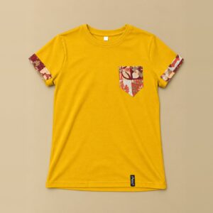 Gelbes Herren-T-Shirt aus Bio-Baumwolle, handgefertigt in Sizilien, mit Brusttasche und Umschlägen aus verziertem Stoff